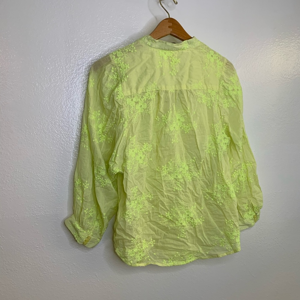 Anthropologie Pilcro Neon Yellow Floral Embroidered Blouse M - Picture 4 of 8